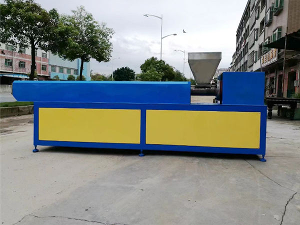 挤出设备都可以用来生产什么塑料产品